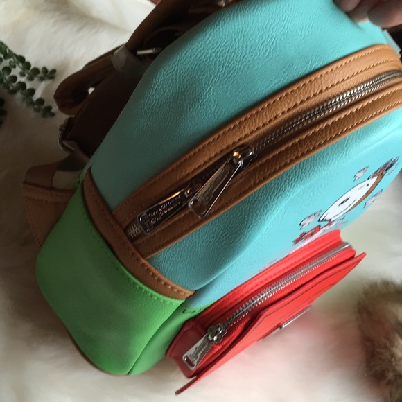 LOUNGEFLY PEANUTS BACKPACK - Picture 4 of 4